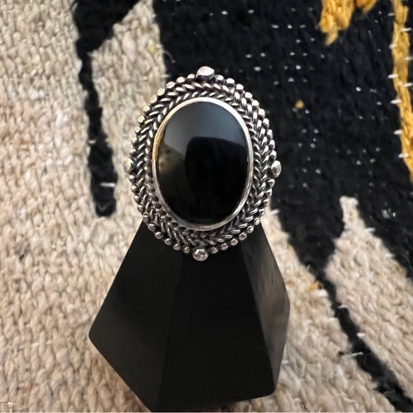 Navajo Jewelry - ❤️ Black Onyx Vintage Sterling Silver Rope Border Size 5.5 Ring 6.8 Gram